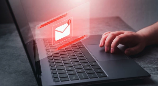 Be alert to internet scam